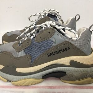 Balenciaga triple S sneakers Size 39